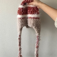 ふわふわ カラフル ニット帽 毛糸の帽子の画像
