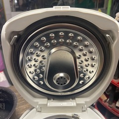 大特価訳アリ品！　三菱　5合炊き炊飯器　2017年製　NJ－NH106　一か月保証付き　【リサイクルショップ道楽屋】の画像