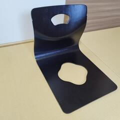 木製の座椅子の画像