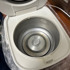 アイリスオーヤマ炊飯器の画像