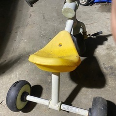 三輪車の画像