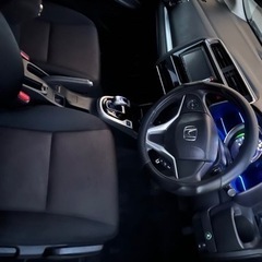 フリードハイブリッドの画像