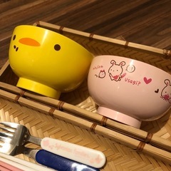 お子さま用食器類の画像
