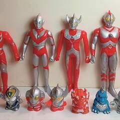 ウルトラマンシリーズ4体指人形6個 中古
