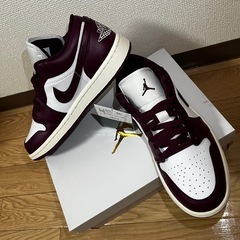  新品未使用　NIKE　エアジョーダン1 23.5センチ