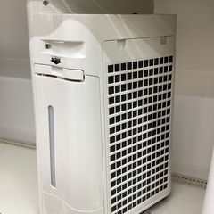 【トレファクマーケット久喜店】SHARP　加湿空気清浄機　2017年製の画像