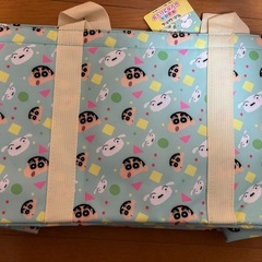 クレヨンしんちゃん保冷バッグトートバッグの画像