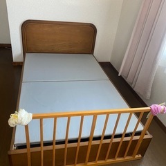 セミダブルベッド＆マットレス付き★