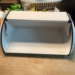 【お譲り先決定】ブレッドケースの画像