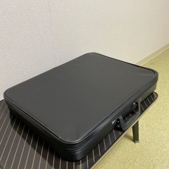 ブリーフケース