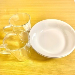 【早く手放したいので安価です！】IKEA(イケア)食器、ブランド食器セットの画像