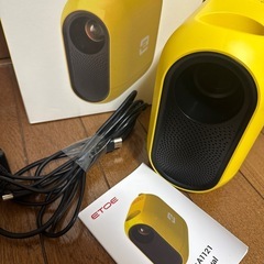 ETOE ポータブルプロジェクター 超美品の画像