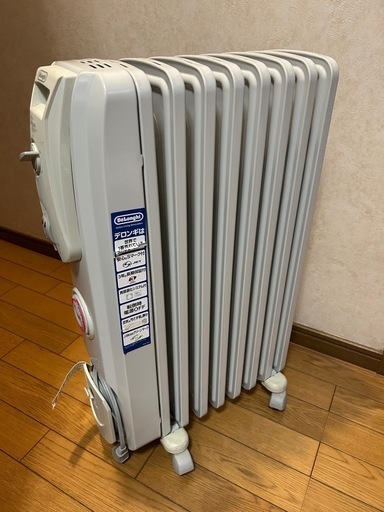 【決定済】ほんわり暖か、デロンギ　オイルヒーター