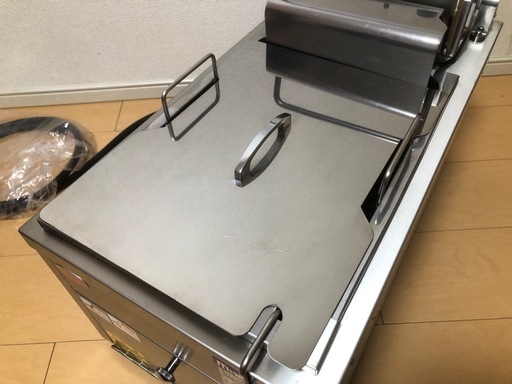 新品未使用開封品　特価❗️　業務用　電気フライヤー　卓上用　3相200V マルゼン