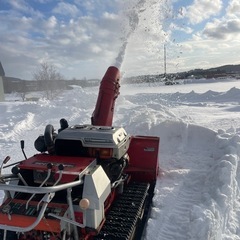 大 型除雪機
フジイスノーロータリー1100GKDの画像