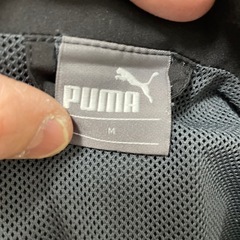 PUMAジャージの画像