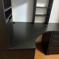 MICKE ミッケ コーナーワークステーション, ブラックブラウン, 100x142 cmの画像