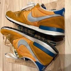 NIKE ナイキ INTERNATIONALISTの画像