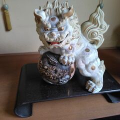 玉乗り獅子　九谷焼の画像