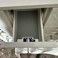 プライスダウン！！鉄枠鍵付き小物入れ！の画像