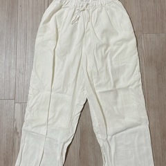 【数回のみ着用】麻レーヨン素材カジュアルパンツ