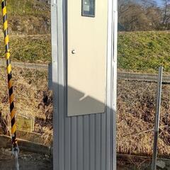 【太陽光発電所　盗難対策】　「頑丈な造り」で「そこそこ低価格」