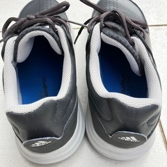 美品 adidas アディダス　ランニングシューズ　25.5cmの画像