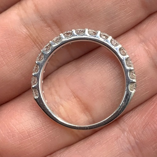 1ct ハーフエタニティ　リング　K18WG 3.3g エステール