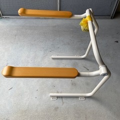 介助用　TOTO製　洋式トイレ補助器具の画像