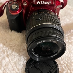 お話し中⭐️美品 Nikon Ｄ3300 望遠レンズと三脚付きの画像
