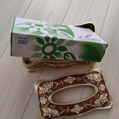 豪華なティッシュケース（新品）の画像