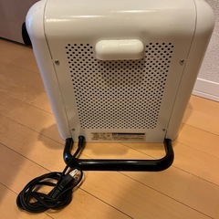 電気ストーブの画像