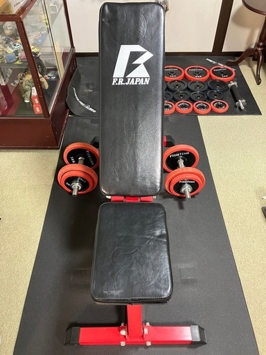 トレーニングベンチ
