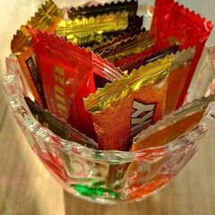 差し上げます！築50年超の実家シリーズ　キャンディポット？　ガラス製の画像