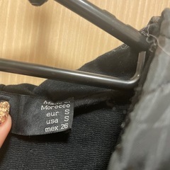 zara キルティング　切り替えデザインパーカーの画像