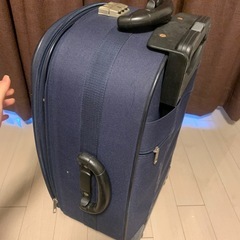 スーツケースの画像