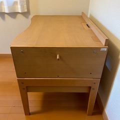 【学習机】karimoku(カリモク家具)/Benesse(ベネッセ)の画像