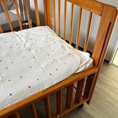 combi ベビーベッドセットの画像