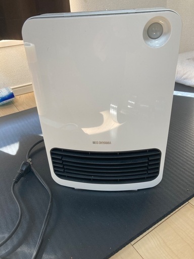 アイリスオーヤマ　電気ヒーター