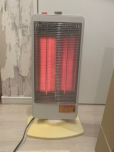 【引取者決定しました】電気ストーブ カーボンヒーター 動作確認済み