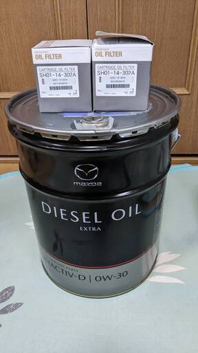 マツダ純正　スカイアクティブＤ用ディーゼルオイル２０L（未開封）、ディーゼル用オイルフィルター２個