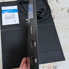 不良品　モバイルディスプレイ　miniHDMI to HDMIケーブル付きの画像