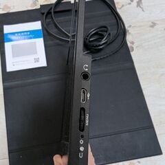 不良品　モバイルディスプレイ　miniHDMI to HDMIケーブル付きの画像