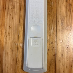 富士通エアコンリモコンの画像