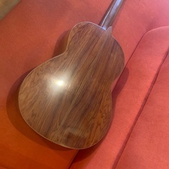 アコースティックギターの画像