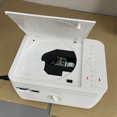 DVDプレイヤー一体型　コンパクトプロジェクター
の画像