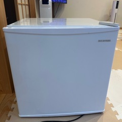 アイリスオーヤマ 冷蔵庫 45L 1ドア 小型 右開き