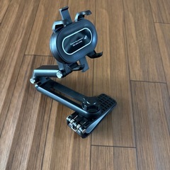 【決まりました】
スマホホルダー　サンバイザーに挟むタイプの画像