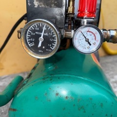 エアーコンプレッサー　2馬力Pro仕様　100vの画像