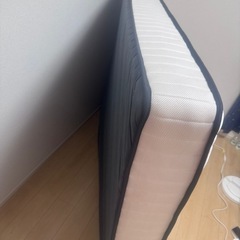 ベッドマットレスの画像